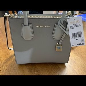 New never used Micheal Kors Purse